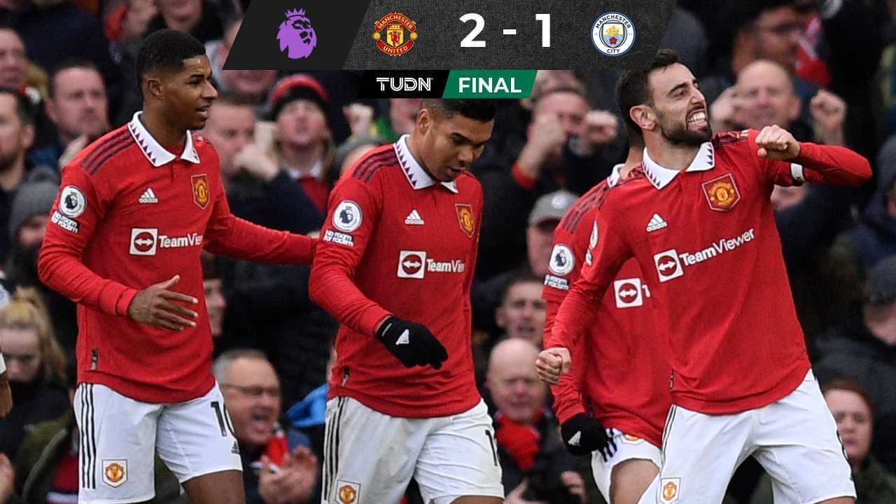 Manchester United gana el derbi con polémica jugada