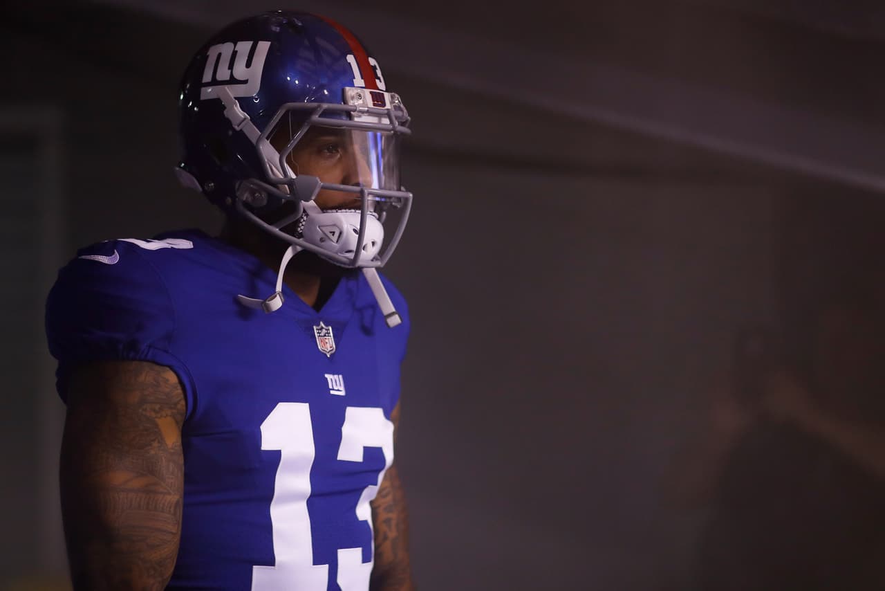 <b>ODELL BECKHAM JR. (New York Giants)</b> Se considera el mejor receptor de la NFL pero ha batallado mucho este año tras un duro golpe que lo tumbó en la pretemporada. No pudo estar en el debut contra los Cowboys y reapareció discretamente ante Detroit. Tuvo un juegazo en Philadelphia con sus únicos 2 TDs pero ante Tampa volvió a desaparecer.