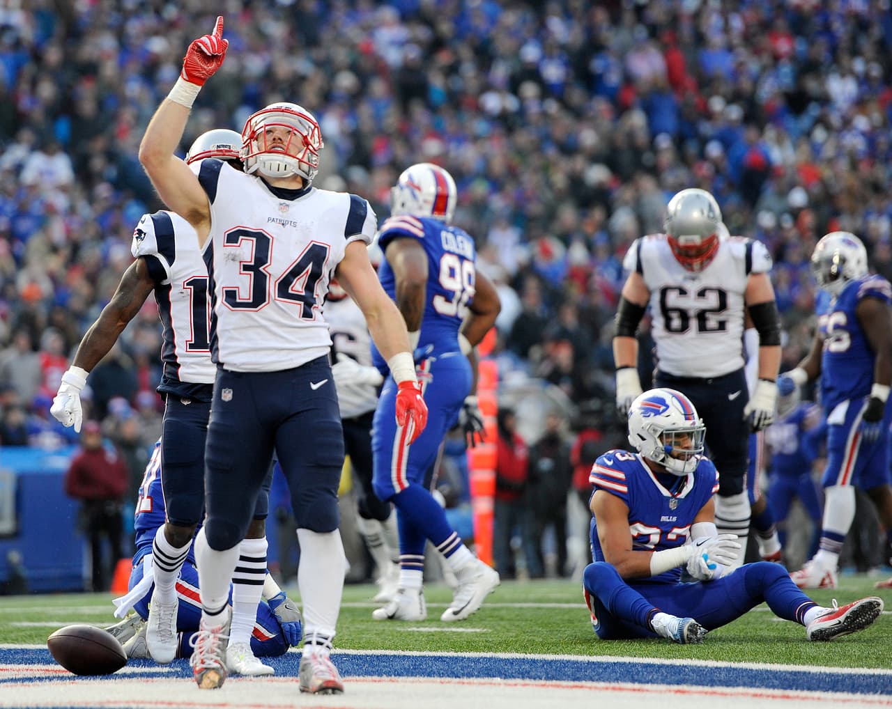 Patriots dominan a Bills y acumulan ocho victorias al hilo