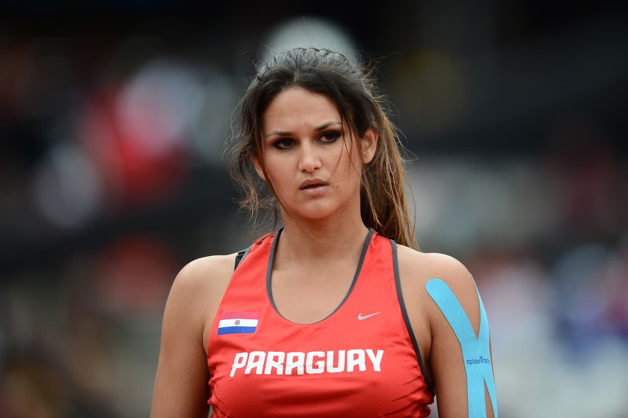 La lanzadora de jabalina Leryn Franco es una de las atletas más sensuales del mundo. La paraguaya, con trayectoria de 16 años en el deporte y dos participaciones en Juegos Olímpicos (2008 y 2012), es también un referente de belleza en su país, al punto de ser virreina en un reinado nacional, de posar para Sports Illustrated y ser un modelo por su cuerpo atlético y bello rostro.