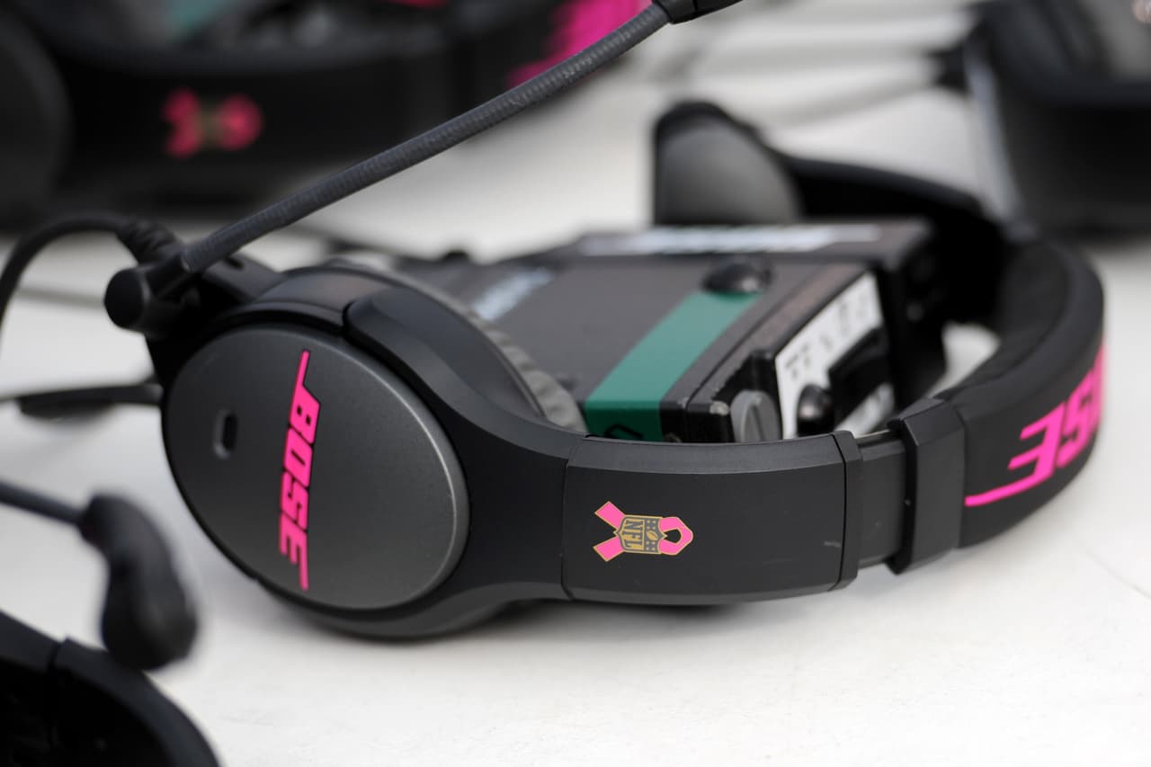 Empezó el mes de la concientización del cáncer de mama y la NFL se pintó de rosa en apoyo a tan noble causa. Checa las mejores imágenes.