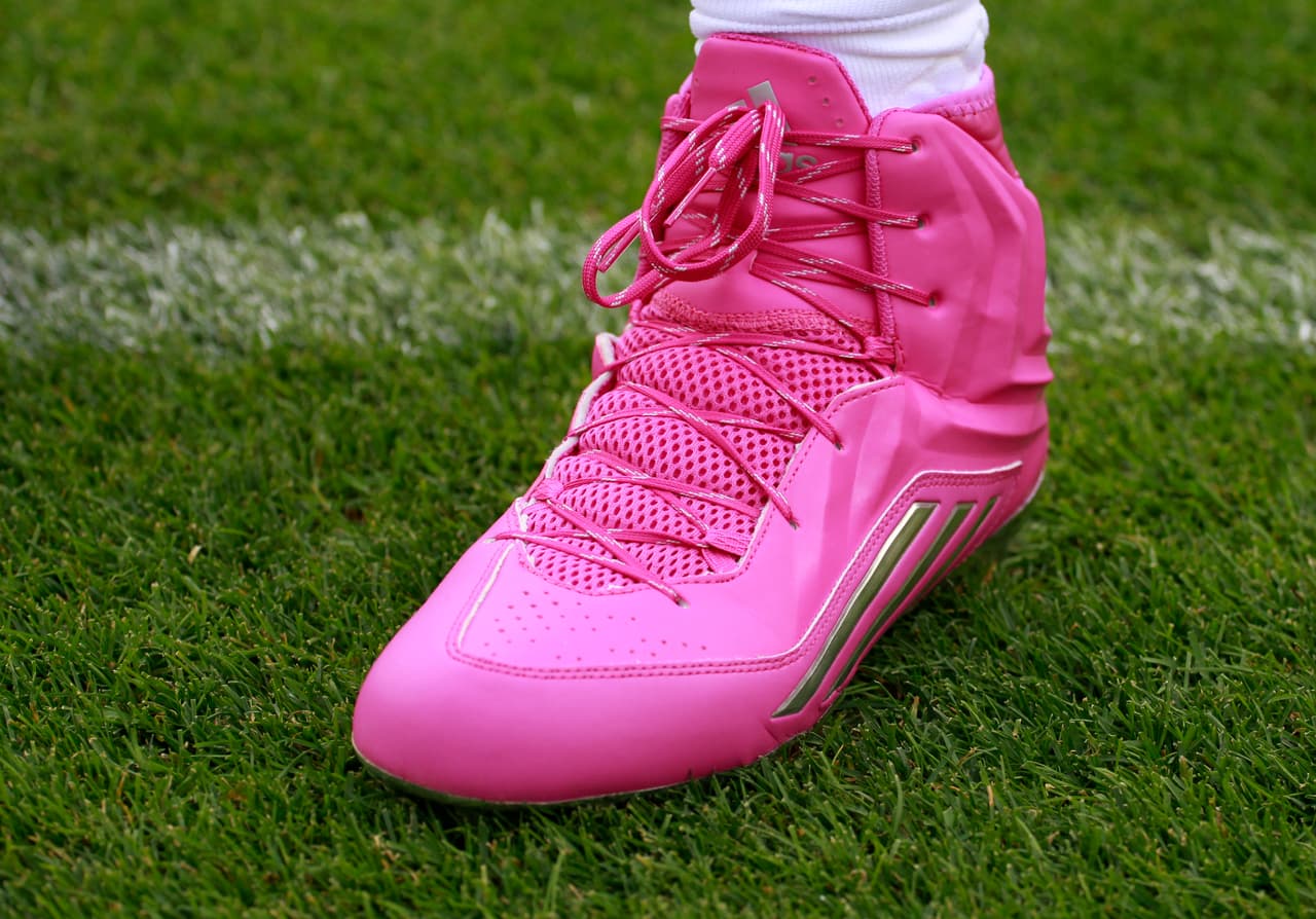 Empezó el mes de la concientización del cáncer de mama y la NFL se pintó de rosa en apoyo a tan noble causa. Checa las mejores imágenes.