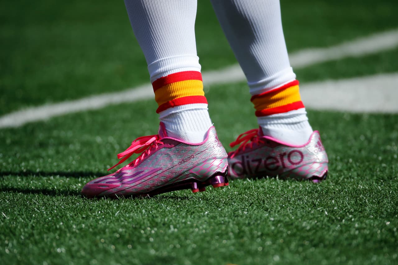 Empezó el mes de la concientización del cáncer de mama y la NFL se pintó de rosa en apoyo a tan noble causa. Checa las mejores imágenes.