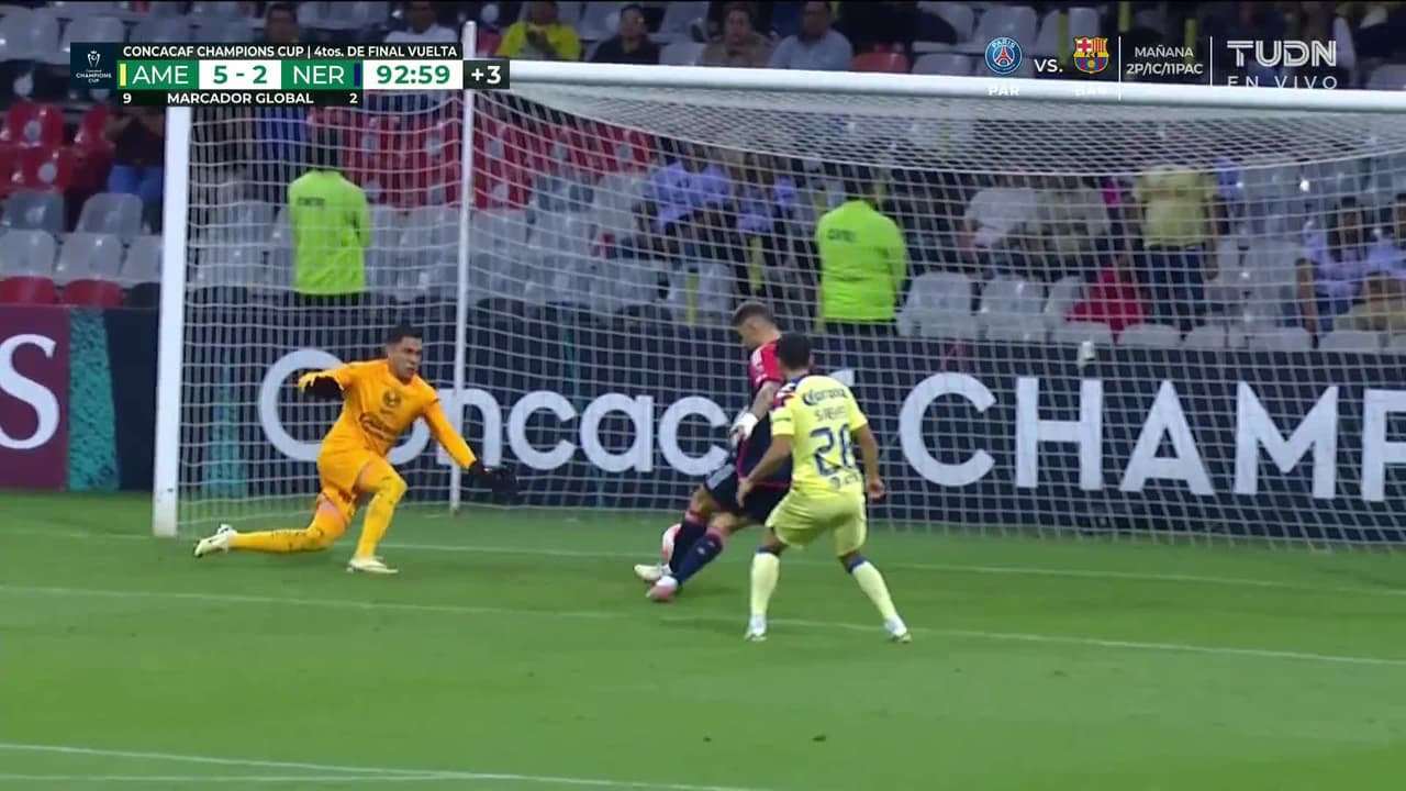 ¡GOL!  anota para New England Revolution. Giacomo Vrioni