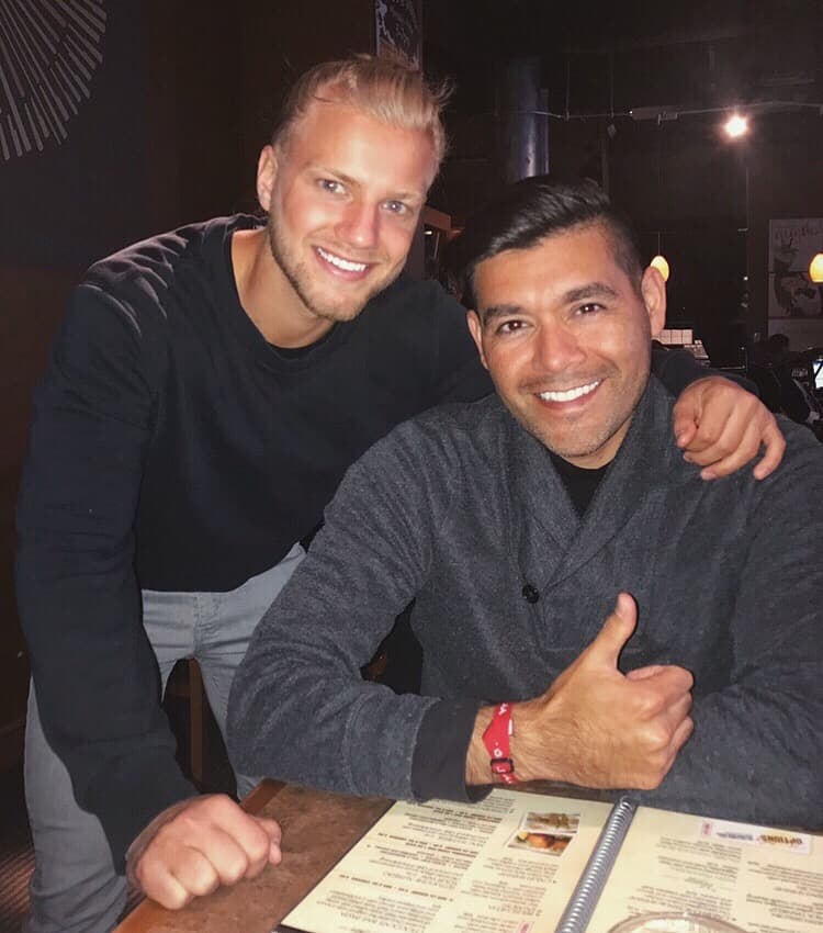 Los participantes en la Carrera de la Copa Oro se alistan para el estreno este lunes a las 11 PM por Univision.