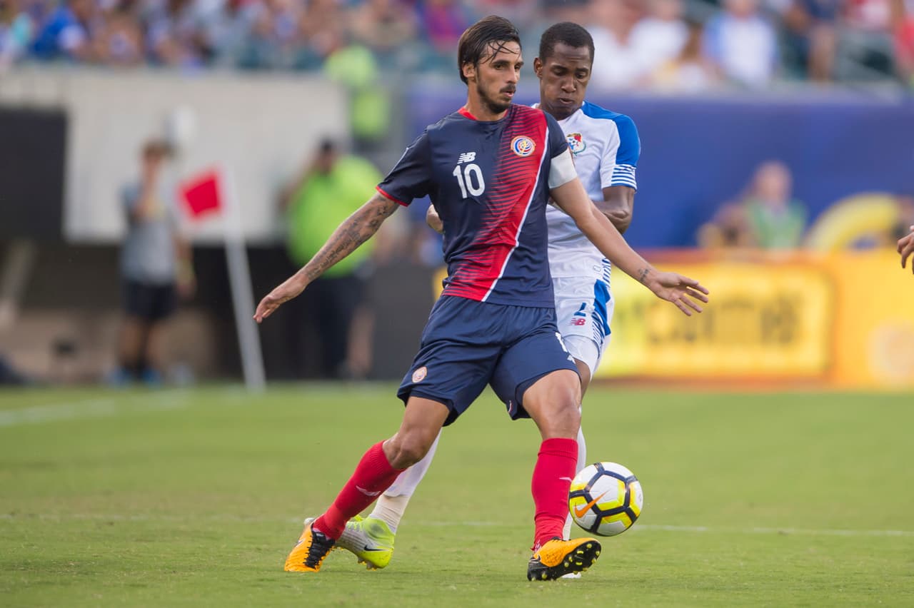 <b>Bryan Ruiz (Costa Rica)</b>, en la Copa Oro 2017 jugó su partido 100 con la playera 'Tica', destacándose por su capacidad goleadora.