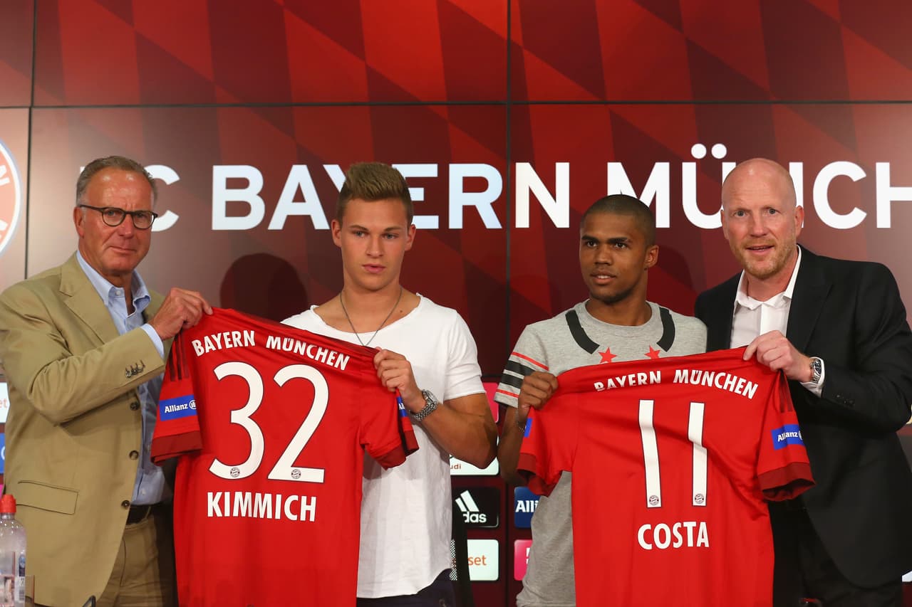 Junto con Costa, llegó también Joshua Kimmich procedente del Stuttgart: costó 8.5 millones y estuvo un solo año dirigido por Pep. Aunque ahora seguramente vale mucho más.