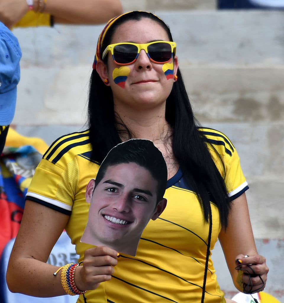 BARRANQUILLA, COLOMBIA - OCTOBER 11: A fan of Colombia cheers for her team during a match between Colombia and Uruguay as part of FIFA 2018 World Cup Qualifiers at Roberto Melendez Stadium on October 11, 2016 in Barranquilla, Colombia. (Photo by Luis Ramirez/LatinContent/Getty Images)