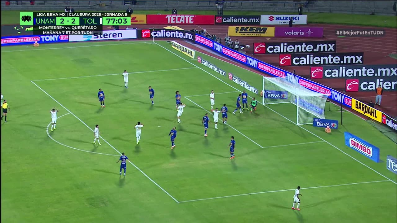 ¡TIRO ATAJADO! disparo por Pável Pérez.