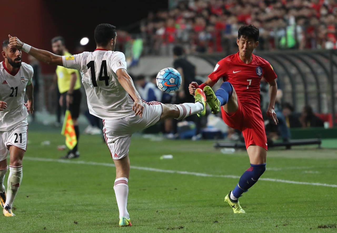 Corea del Sur tiene 14 puntos y está delante de Siria y Uzbequistán por dos unidades. Una victoria de visitante contra los uzbecos o un empate y que Siria no gane los clasificará.