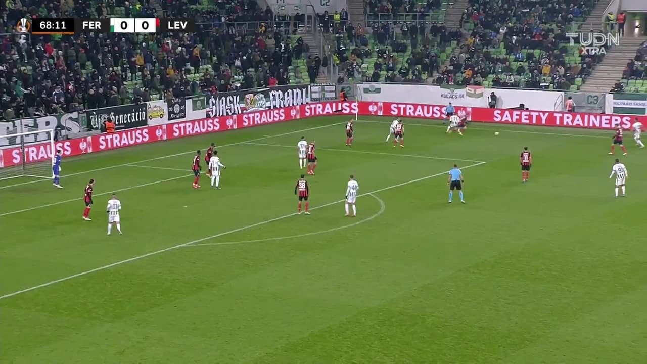 ¡TIRO ATAJADO! disparo por Nadiem Amiri.