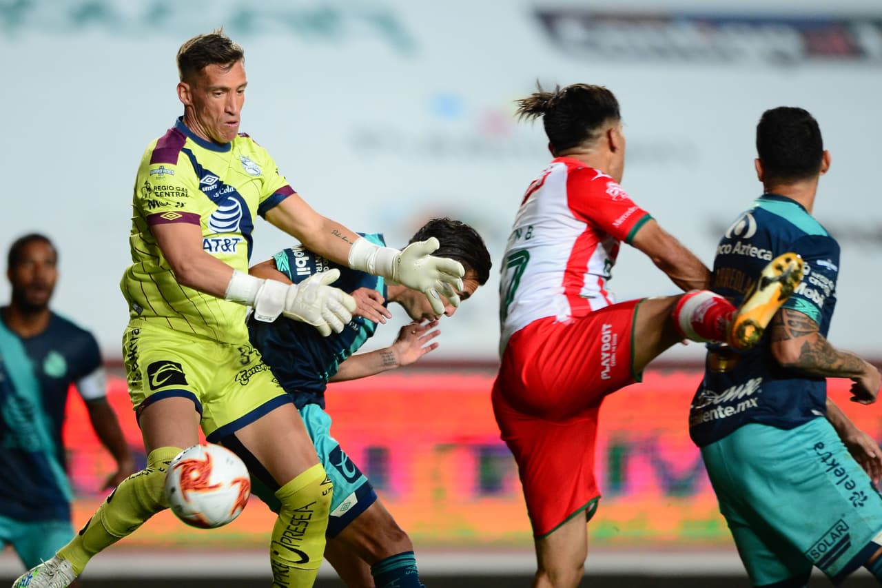 Para la parte complementaria el juego era de ida y vuelta, pero ninguno concretaba.