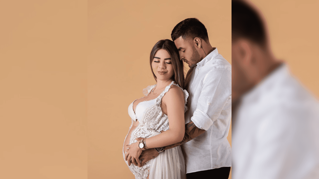 A la espera de su bebé, el futbolista del Rebaño Sagrado muestra la unión latente entre su esposa y él.