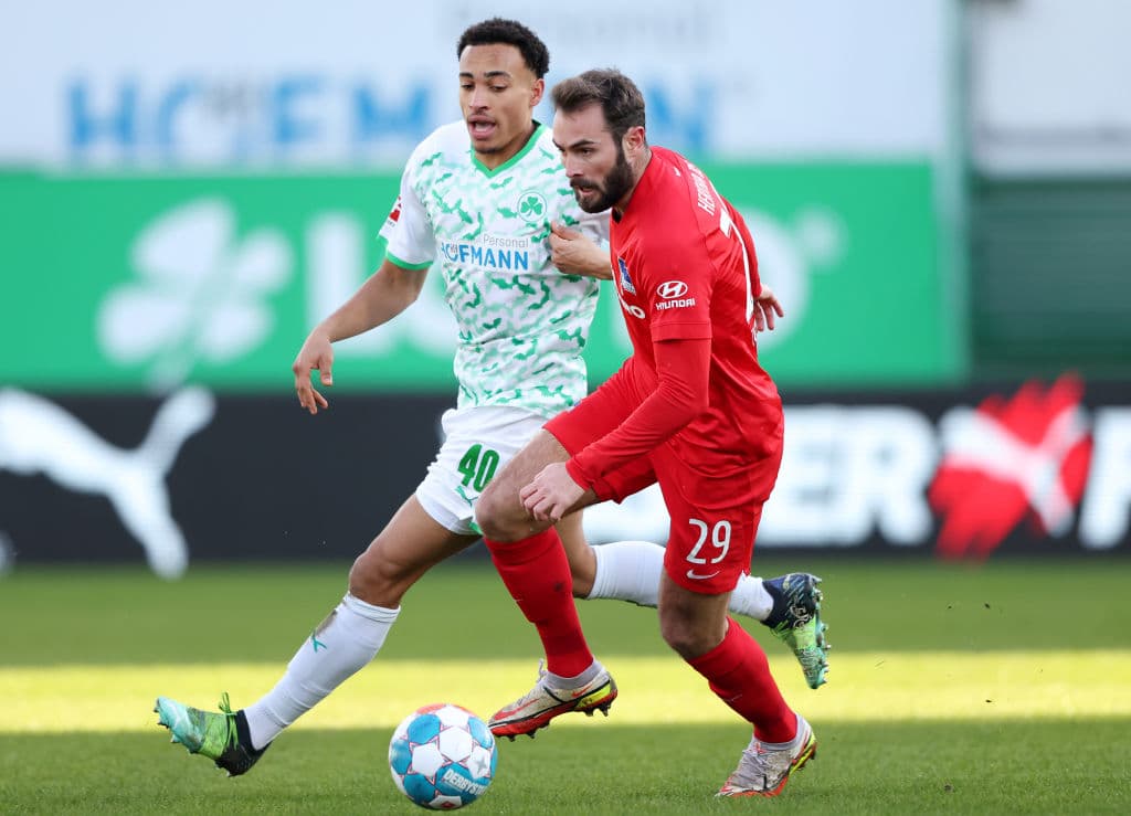Bochum agarra distraido al Bayern Munich y los golean 4-2, Borussia Moenchengladbach hace su partido y vencen 3-2 al Augsburg, Eintracht Frankfurt echa a perder la ventaja de la localía y caen 0-2 con el Wolfsburg, Greuther Furth logra imponerse 2-1 al Hertha Berlín y Freiburg y Mainz cierran con un entretenido empate 1-1.