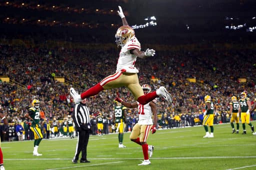 Y la conexión Beathard-Goodwin se repitió en el segundo periodo cuando en pase de 30 yardas se escapó Marquise hasta el end zone para darle la vuelta al marcador 21-20.