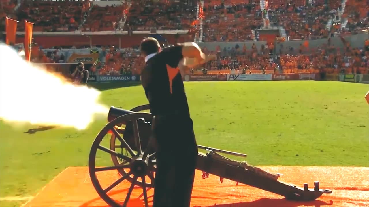 El Derby de Texas tiene el trofeo más inusual del planeta: el cañón que se disputan Houston y Dallas