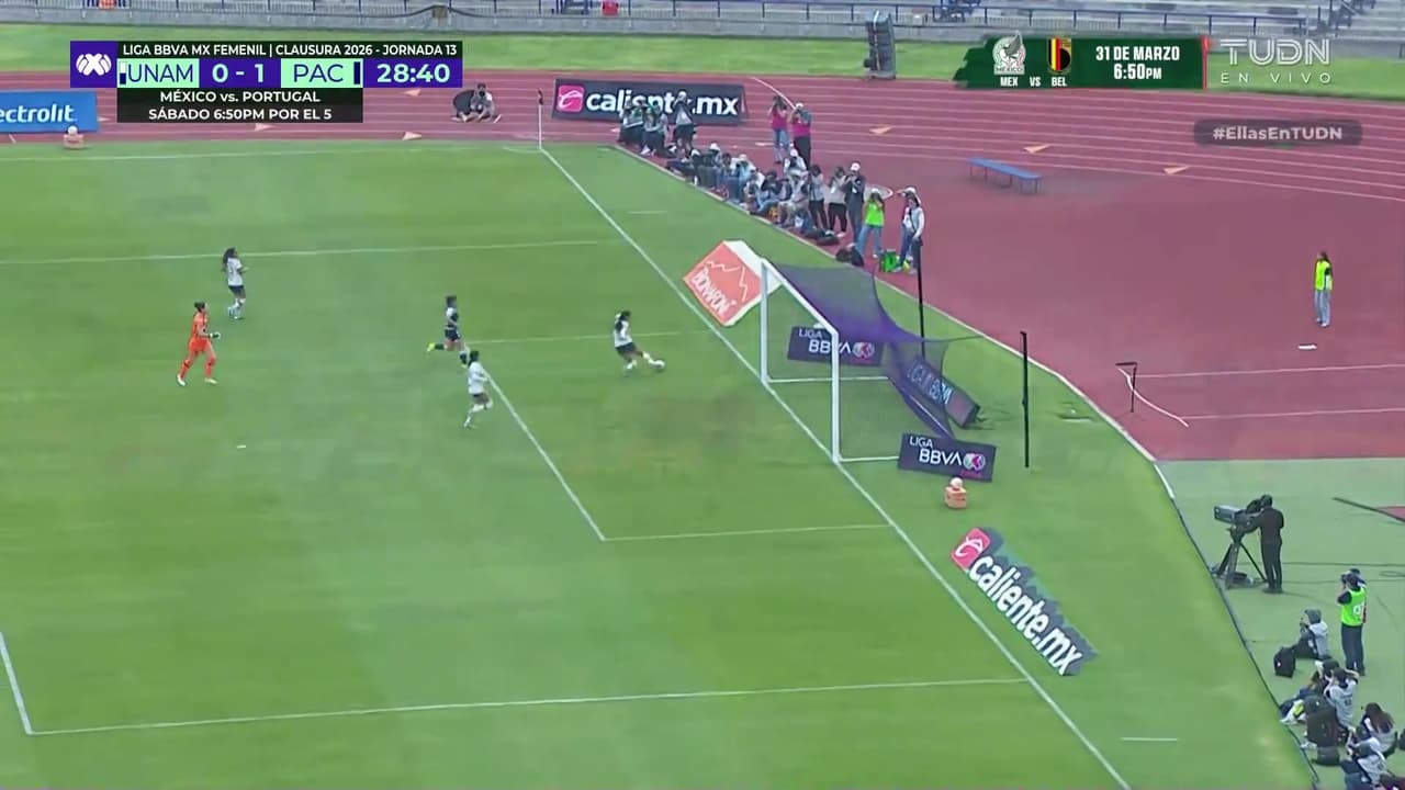 ¡Se salvan los Pumas! Tiro de Charlyn y Mendoza la saca en la línea