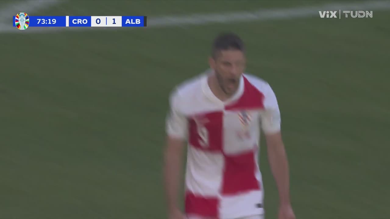 ¡Croacia lo empata! Kramaric mete un tiro pegado al poste para el 1-1