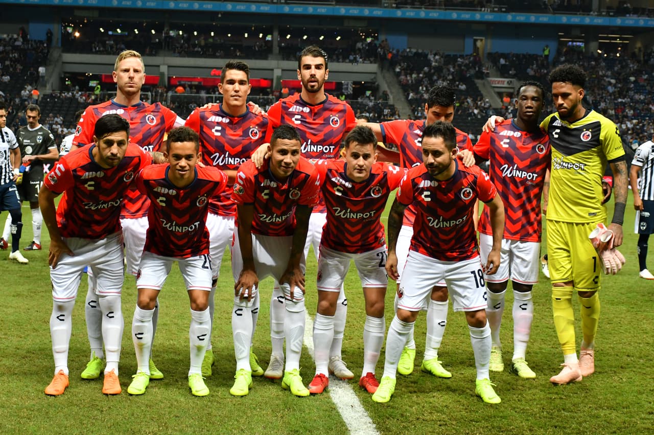 Juvenal Olmos optó por este cuadro inicial para encarar el partido ante Rayados.