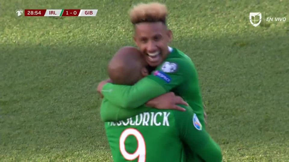 ¡GOOOL! David McGoldrick anota para Republic of Ireland