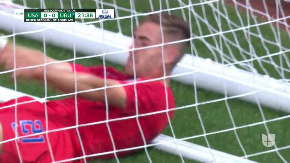 Tiro desviado de Tyler Boyd