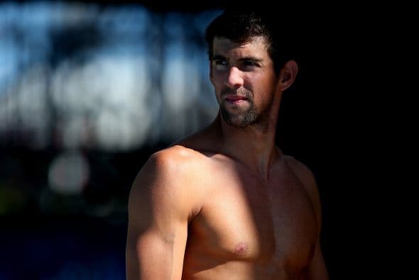 Michael Phelps es el caso más reciente de un deportista famoso ligado al alcohol.