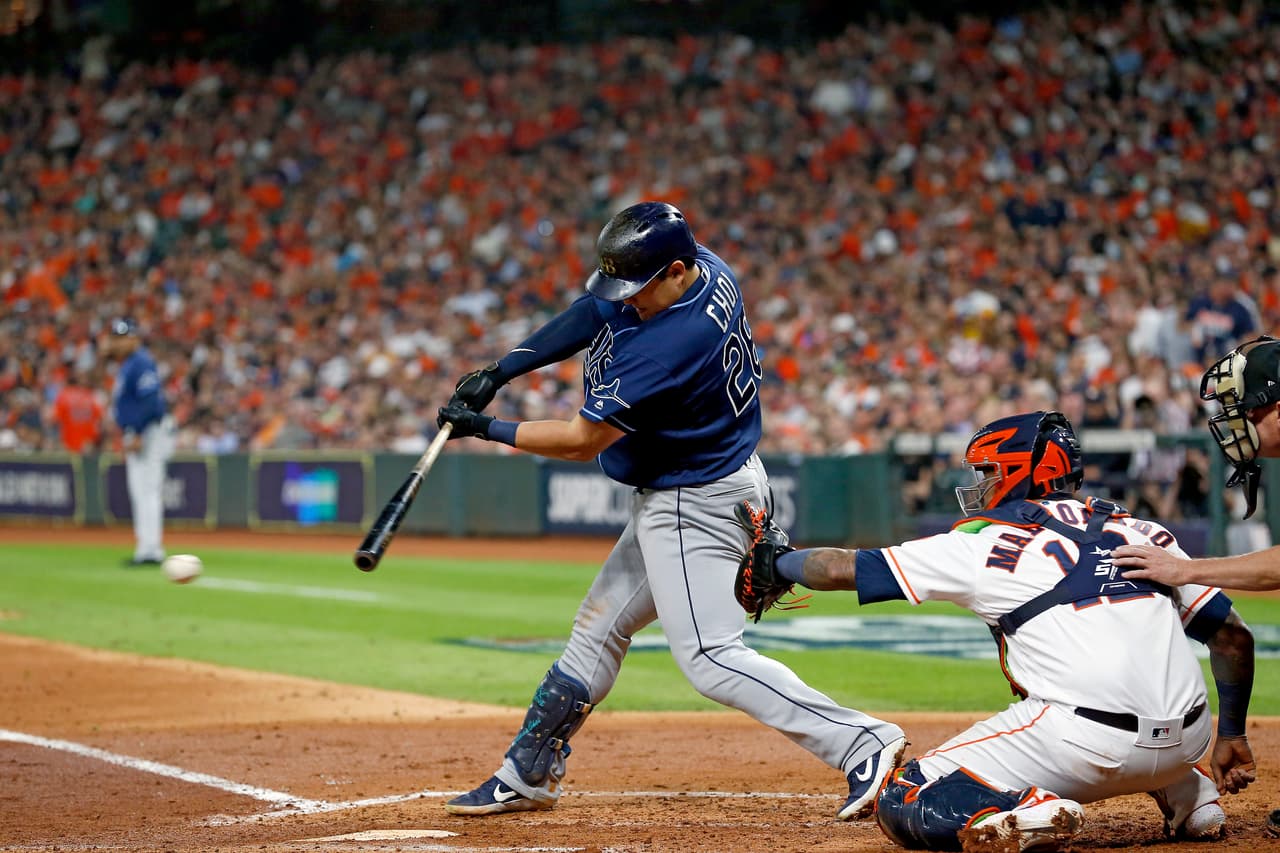 Triunfo con autoridad de los Houston Astros, 6-1 a los Rays, para avanzar a la Serie de Campeonato.