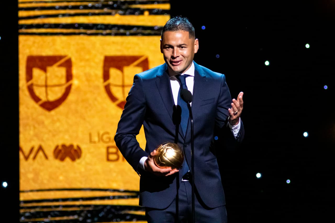 Pablo Aguilar (América), mejor defensa.