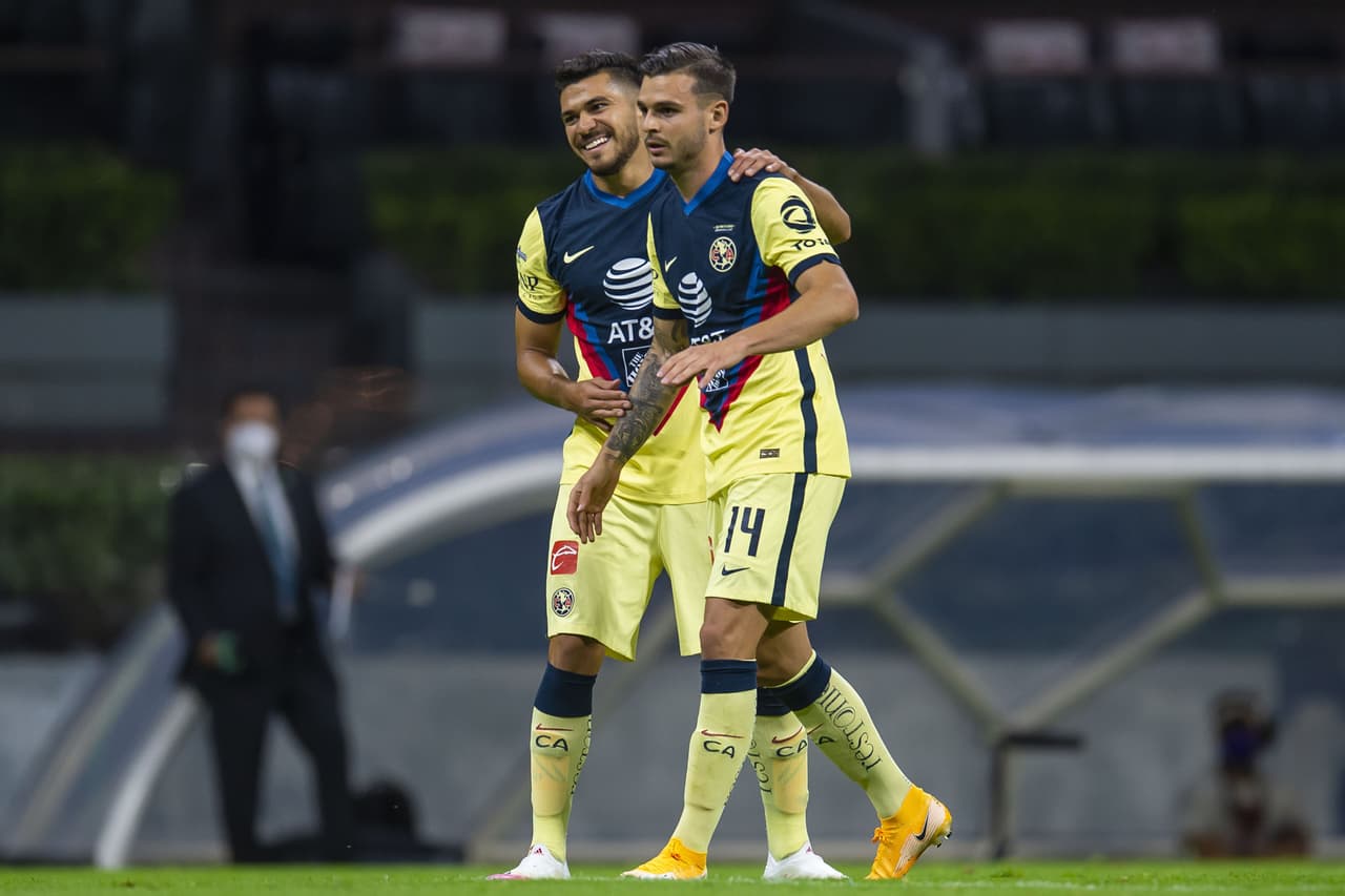 Henry Martin rompe el 0-0 y los goles comienzan a llegar.