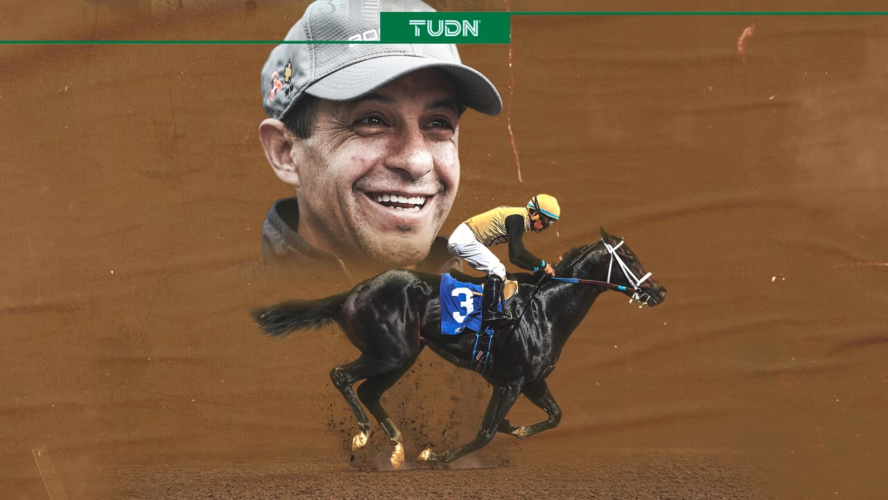 Víctor Espinoza es el primer latino en ganar la triple corona