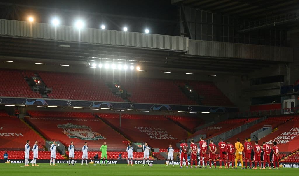 Diego Armando Maradona puso fin a su carrera futbolística en 1997 cuando el delantero tenía 37 años.