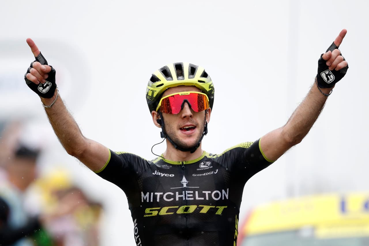 Simon Yates ganador de la etapa 15 del Tour de Francia.
