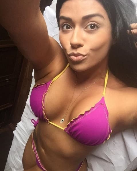 Le espectacular y exuberante modelo brasileña cumplió su promesa de desnudarse si el Palmeiras ganaba la Copa de Brasil, luego de que su equipo favorito derrotara a Santos en la final.