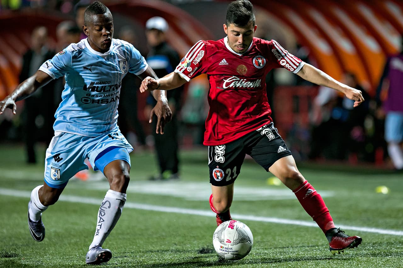 Yerson Candelo, Gallos Blancos.- A pesar que no pudo hacerse presente en el mcarcador, logró dar dos pases precisos que sus compañeros no desaprovecharon, sumando 11 puntos, mientras que su valor en el UD Fantasy es de $5.9 millones.