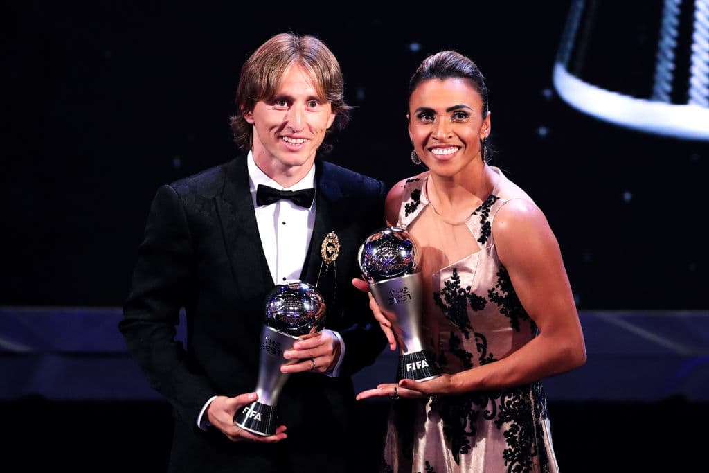 Marta compartió con el más grande y dio ejemplo pues, a pesar de siete años sin volver a ser considerada la mejor, ahora su lucha le dio un lugar, el más alto en el fútbol.
