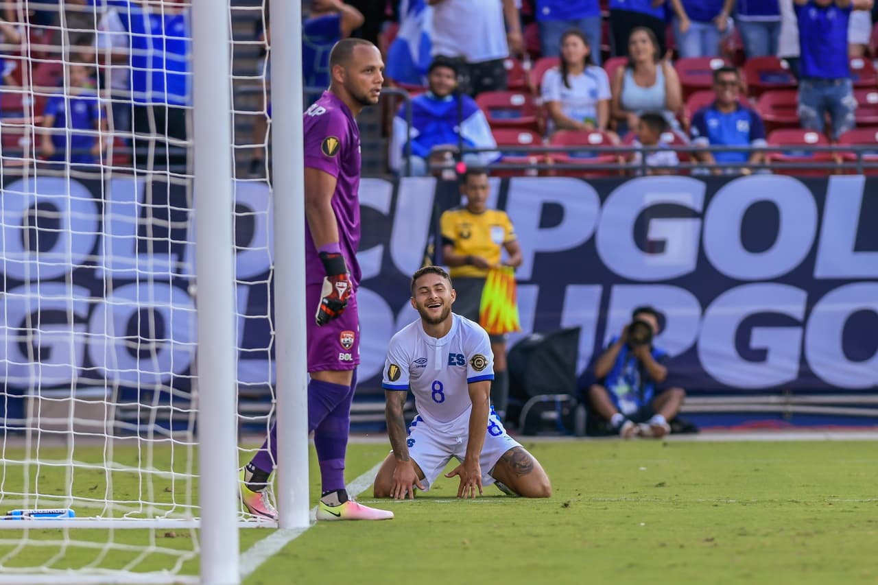 En tiempo de compensación, La Azul y Blanco se quedó cerca del 0-2, pero una vez más Frenderup evitó una mayor ventaja.
