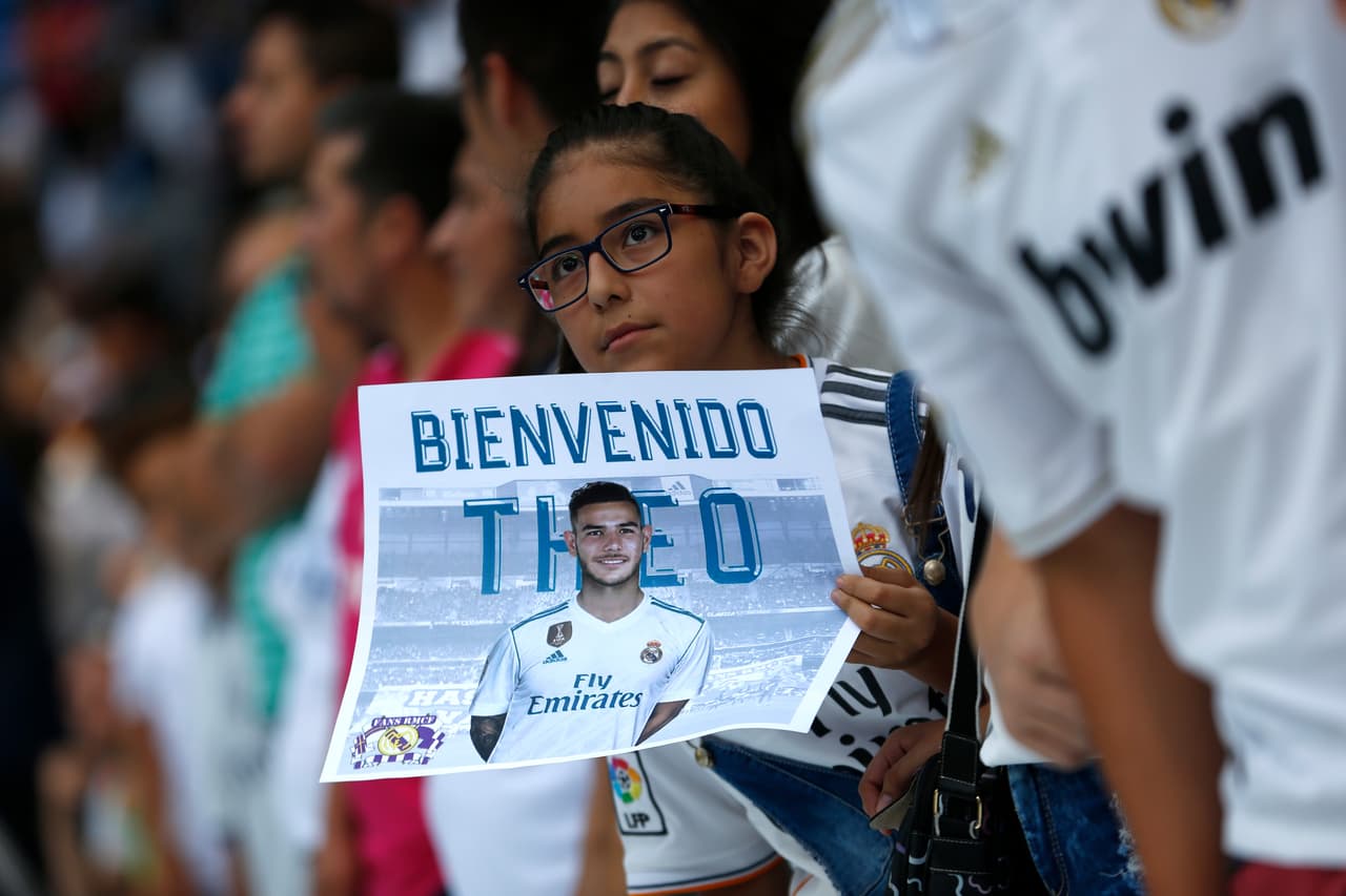 Theo Hernández cumplirá el próximo 28 de agosto sus 20 años y ya lo hace como nuevo ídolo del Real Madrid.
