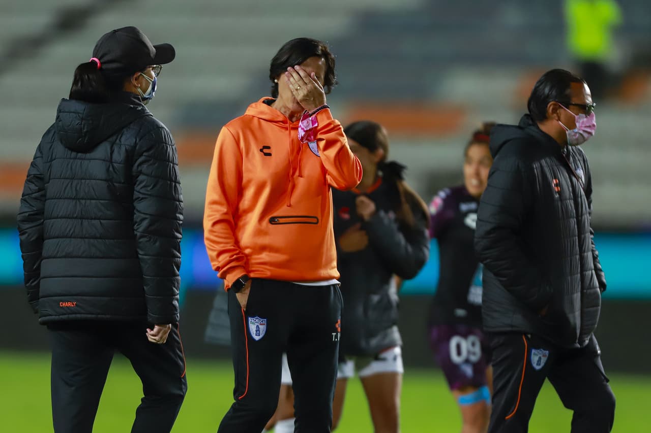Toña Is renuncia como directora técnica de Tuzos Femenil