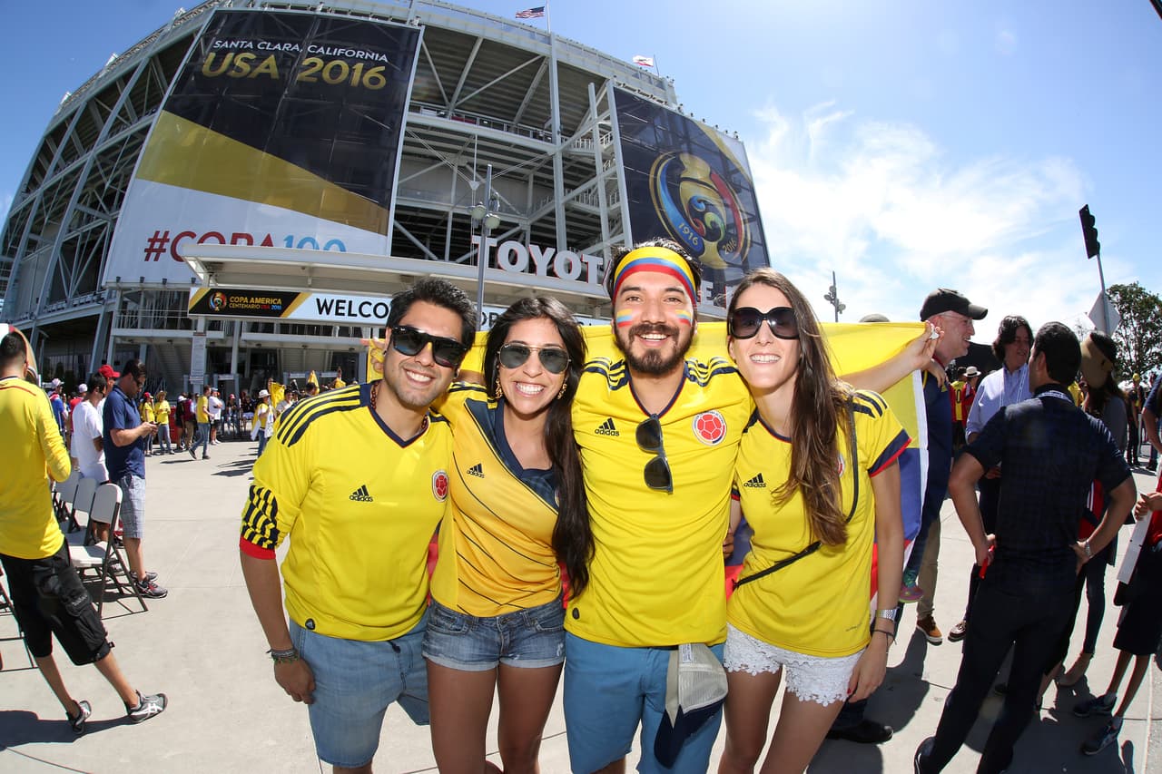 Belleza en las tribunas, una característica en la Copa América Centenario.