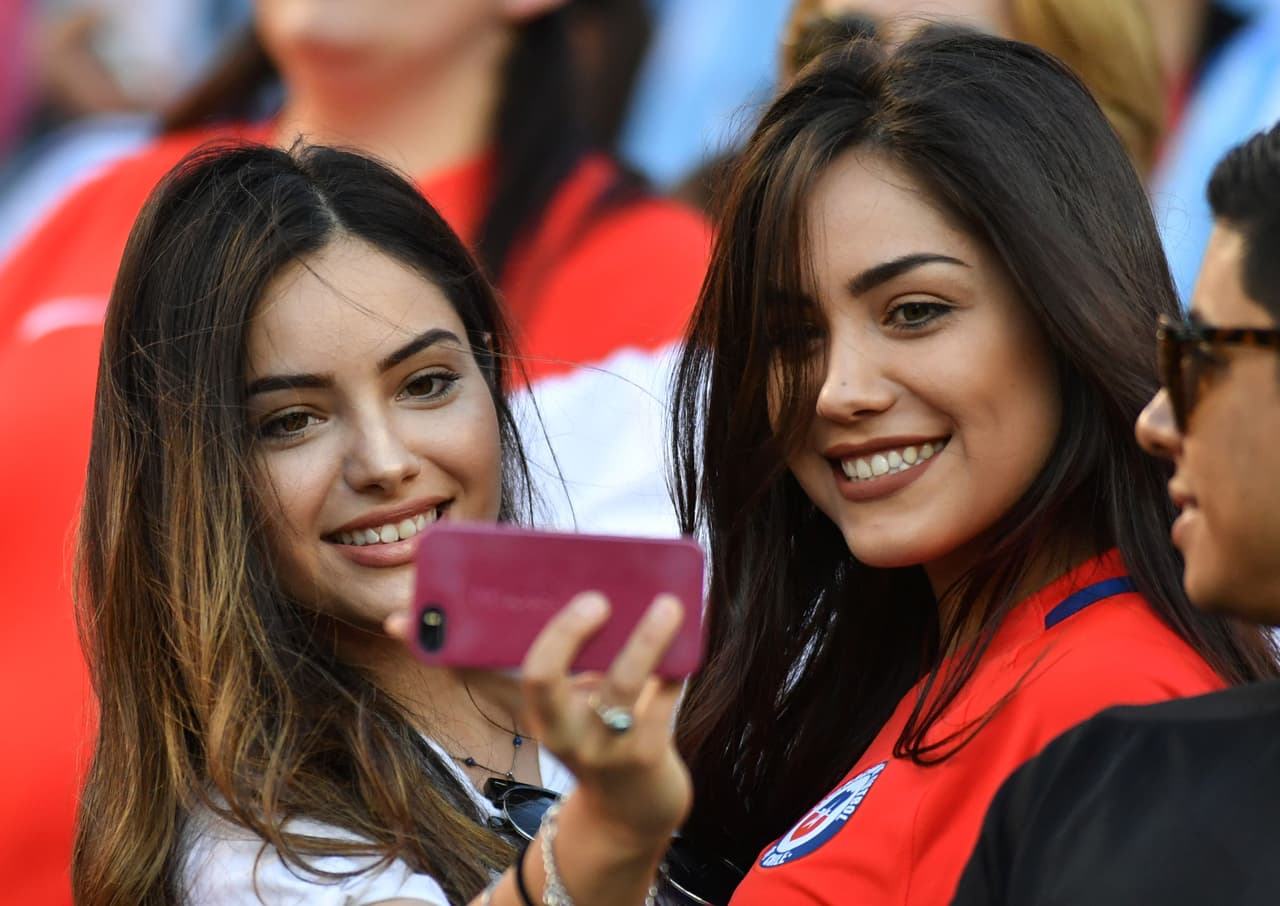 Belleza en las tribunas, una característica en la Copa América Centenario.