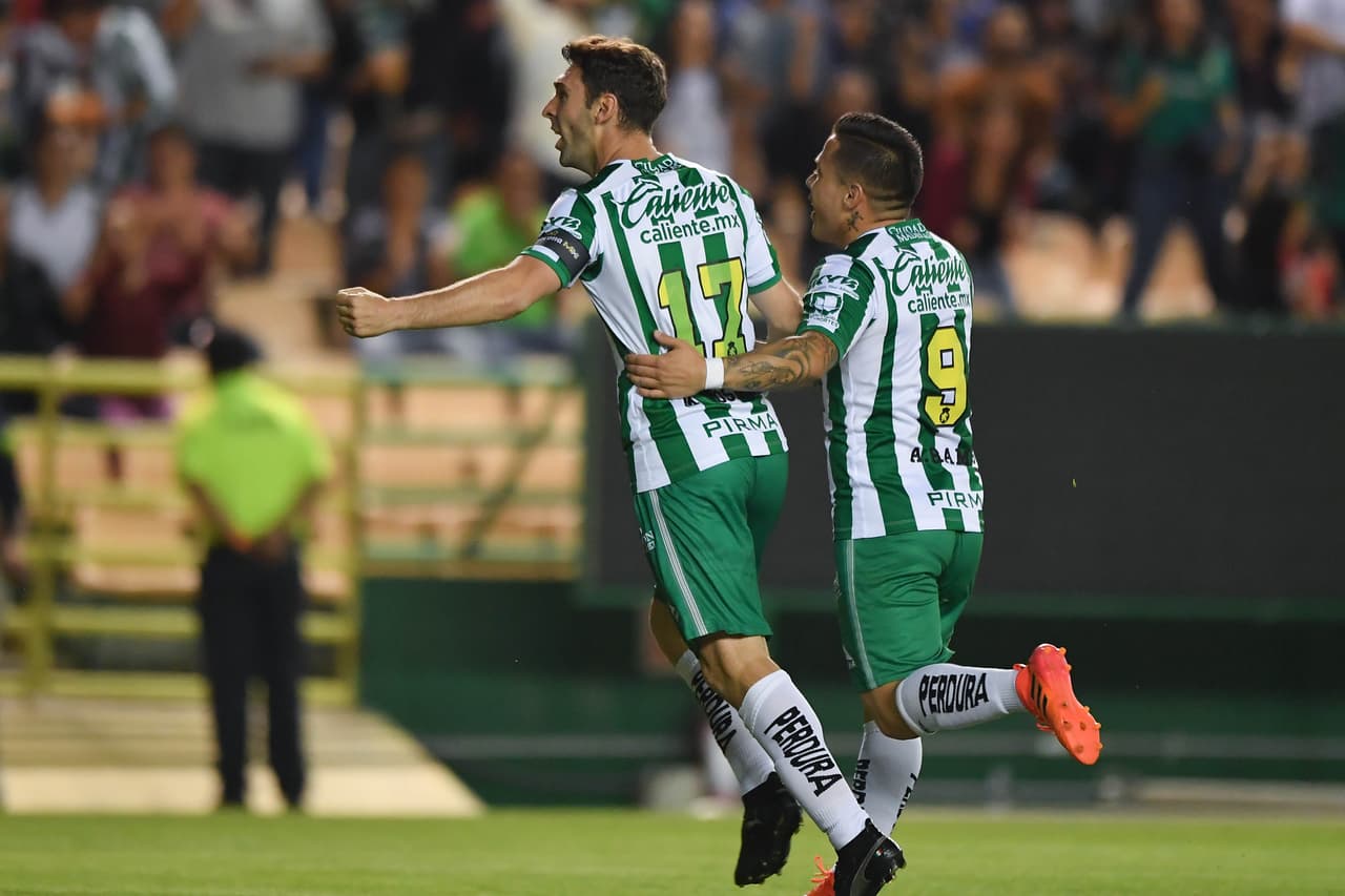12 León: 14 puntos producto de 4 victorias, 2 empates y 5 derrotas con 14 goles a favor y 22 en contra.
