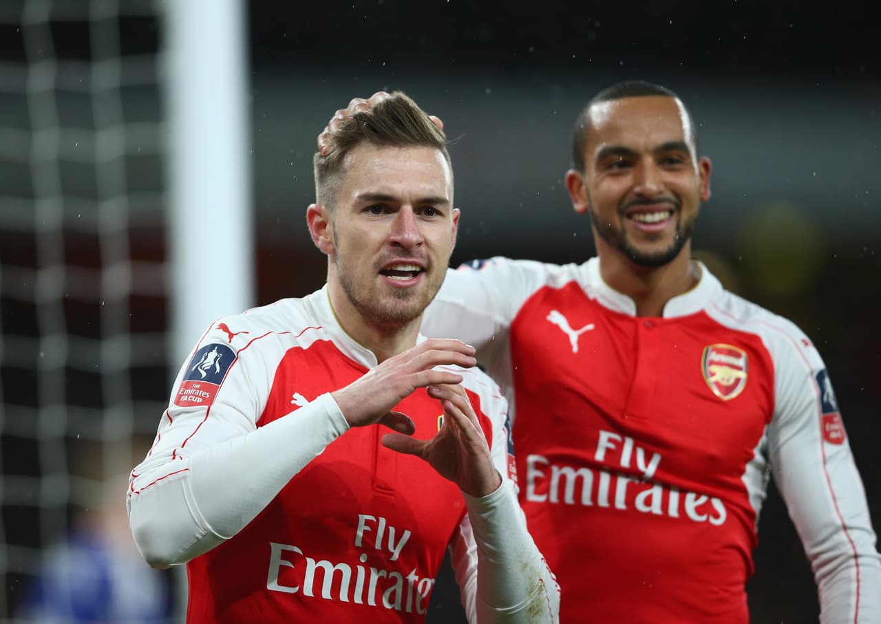 Arsenal sufre para imponerse a Sunderland pero sigue vivo para defender la FA Cup