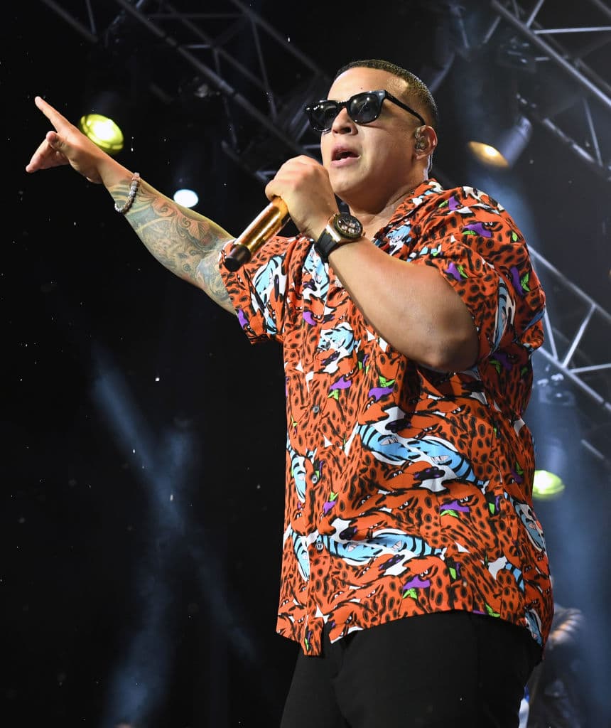 Daddy Yankee también usó la plataforma de Twitter para apoyar al pueblo cubano escribiendo #SOSCuba, seguido de un emoji con la bandera cubana.