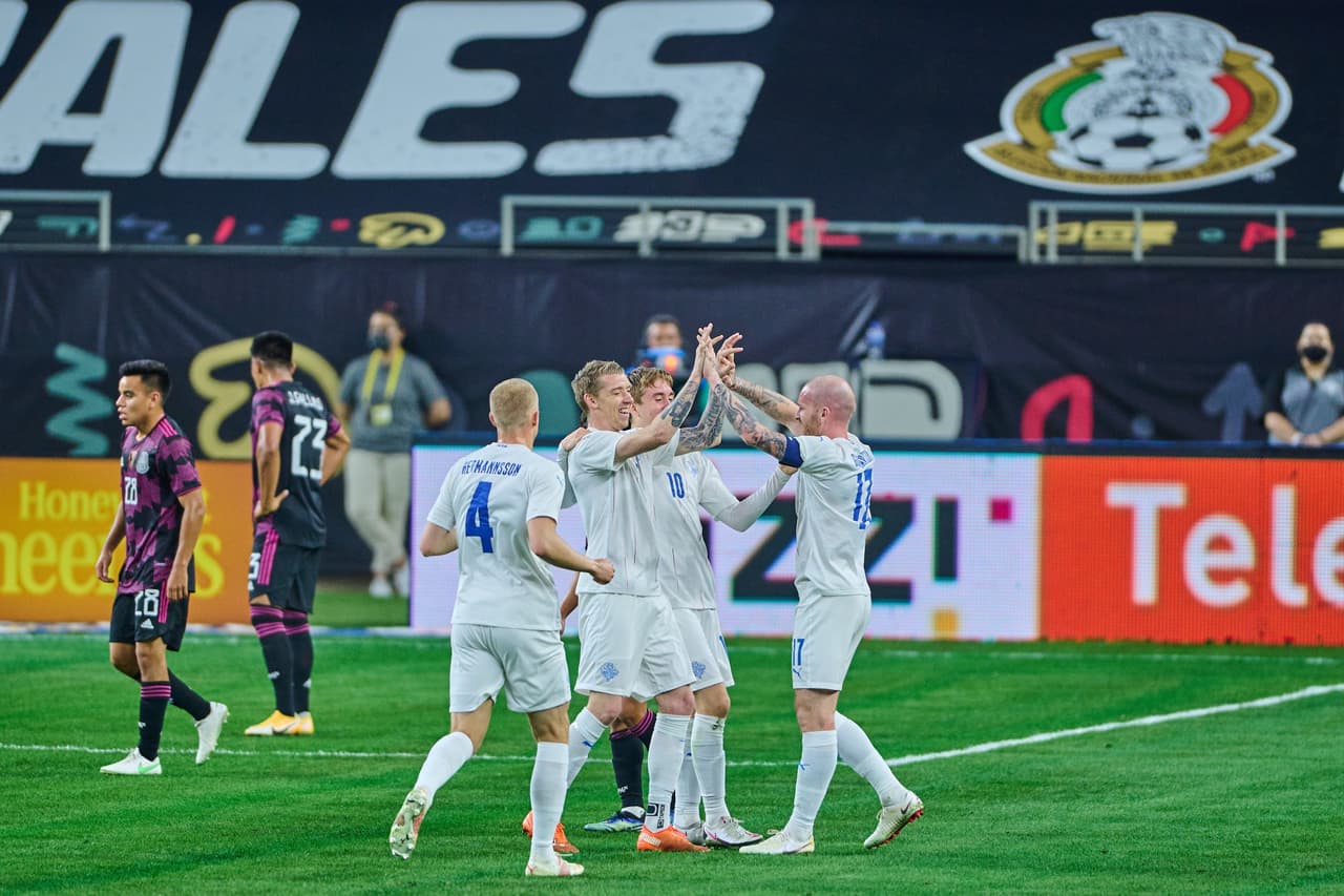 La selección mexicana derrotó a Islandia tras un primer tiempo que generó algunas dudas, pero en el complemento con ‘Chucky’ Lozano, Héctor Herrera, Néstor Araujo y Gerardo Arteaga, el partido se volvió todo del lado del Tri y se llevaron el triunfo.