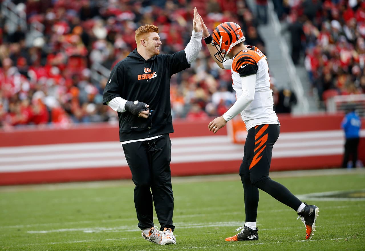 Los CINCINNATI BENGALS, sin jugar, aseguraron el título del Norte de la AFC pero la derrota con Denver les quitó por ahora la oportunidad de descansar en la primera semana de playoffs.