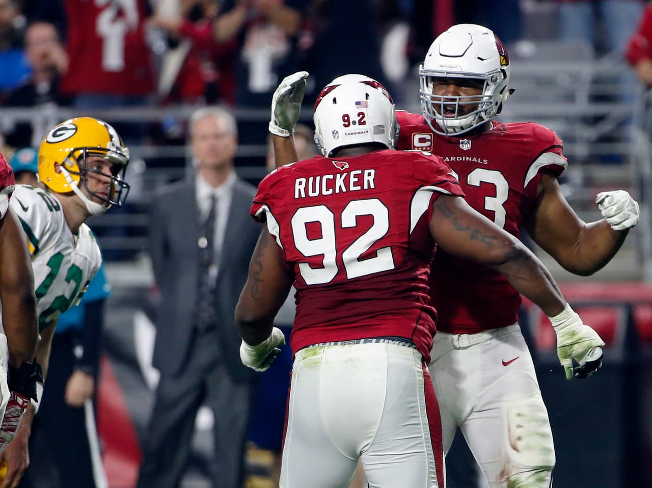 Los ARIZONA CARDINALS, que ya habían obtenido la corona del Oeste de la NFC, vencieron a Green Bay 38-8 y aseguraron una semana de descanso.