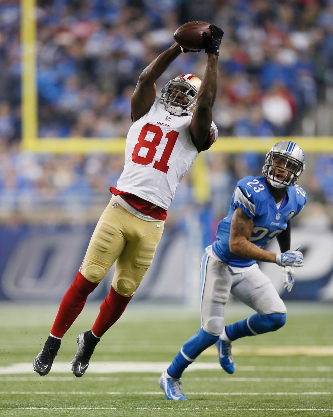 7.- El receptor de San Francisco ANQUAN BOLDIN tuvo cinco atrapadas en la derrota de los 49ers 32-17 en Detroit. Boldin (1,004) llegó a las 1,000 recepciones en su carrera con lo que se convirtió en el jugador #13 de todos los tiempos en la historia de la NFL en conseguir ese hito.