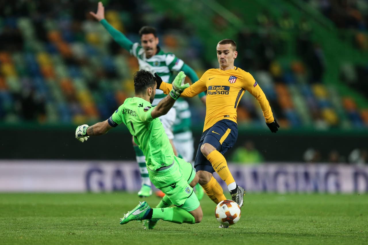 Griezmann tuvo dos opciones muy claras en la contra. En la primera el portero Rui Patricio evitó el gol con sus piernas y en la segunda se le fue desviado el remate.