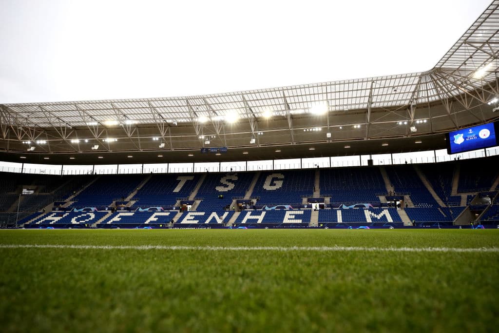 El Rhein Neckar Arena es un escenario con capacidad para poco más de 30 mil personas y estuvo lleno para el espectáculo.
