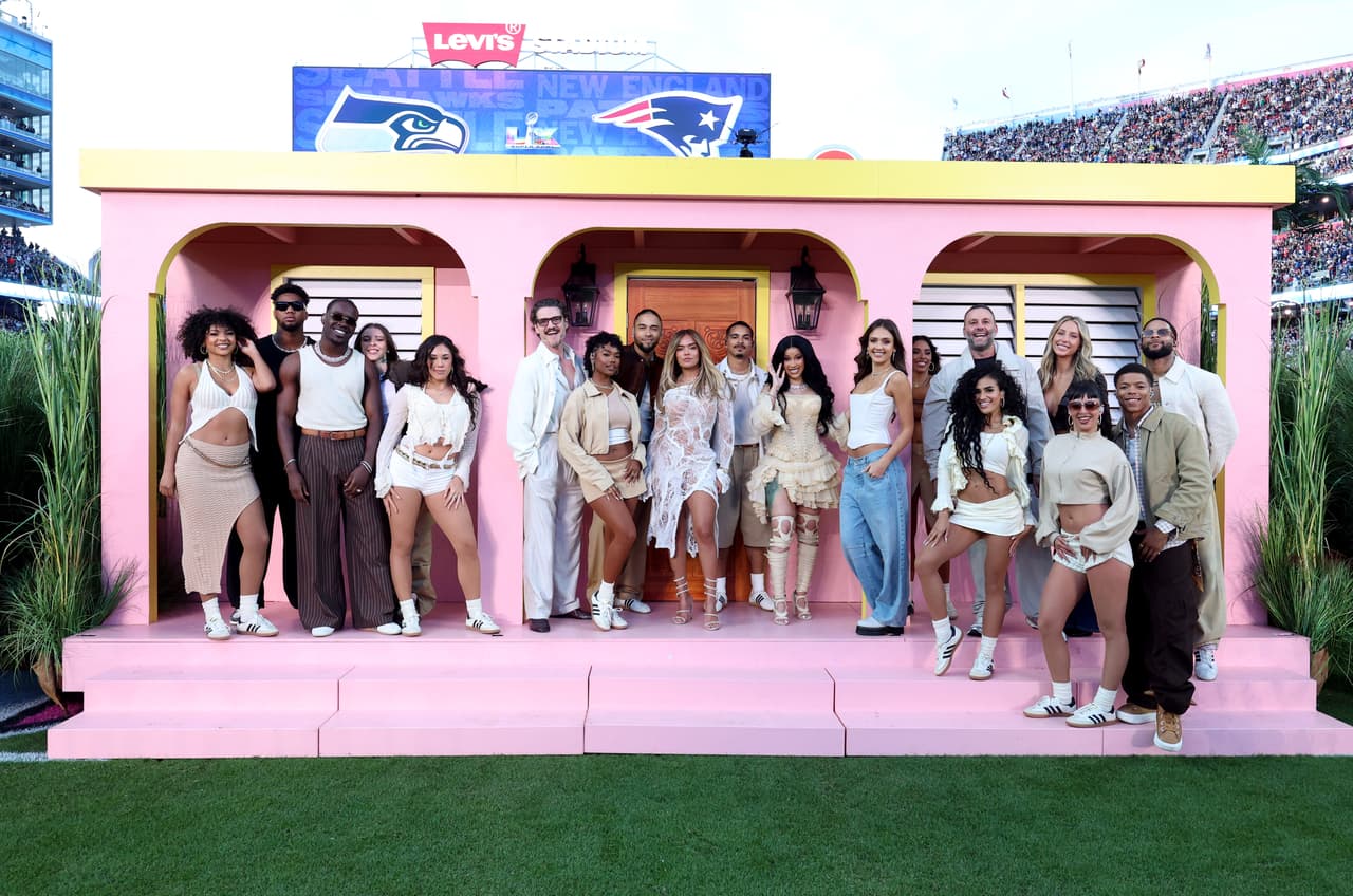 Bad Bunny, artistas principal en el show del medio tiempo del Super Bowl LX en Levi's Stadium.